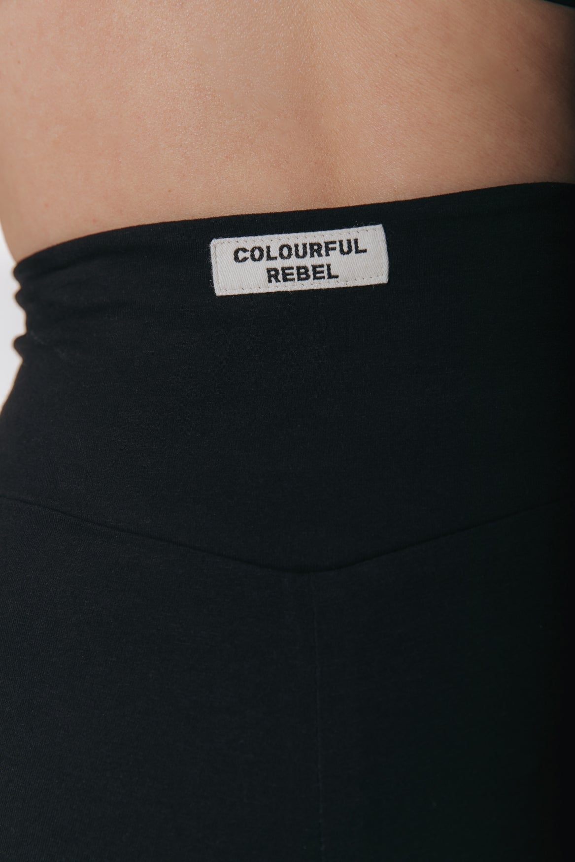 Fitted Shorts | Black