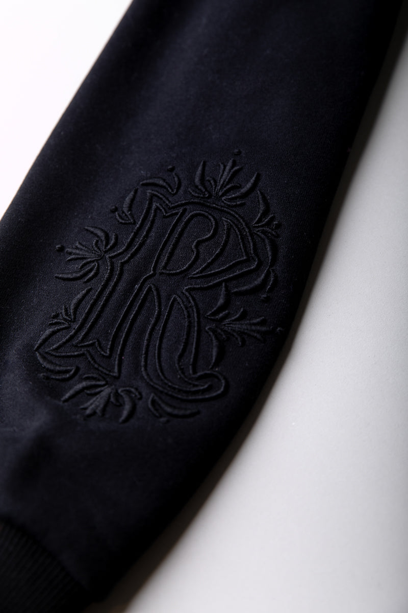 Sweatkleid mit Stickerei-Ärmeln | Schwarz