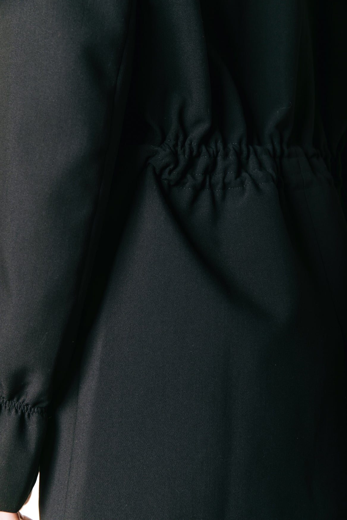 Iris verstellbarer Blazer mit Taillenbetonung | Schwarz