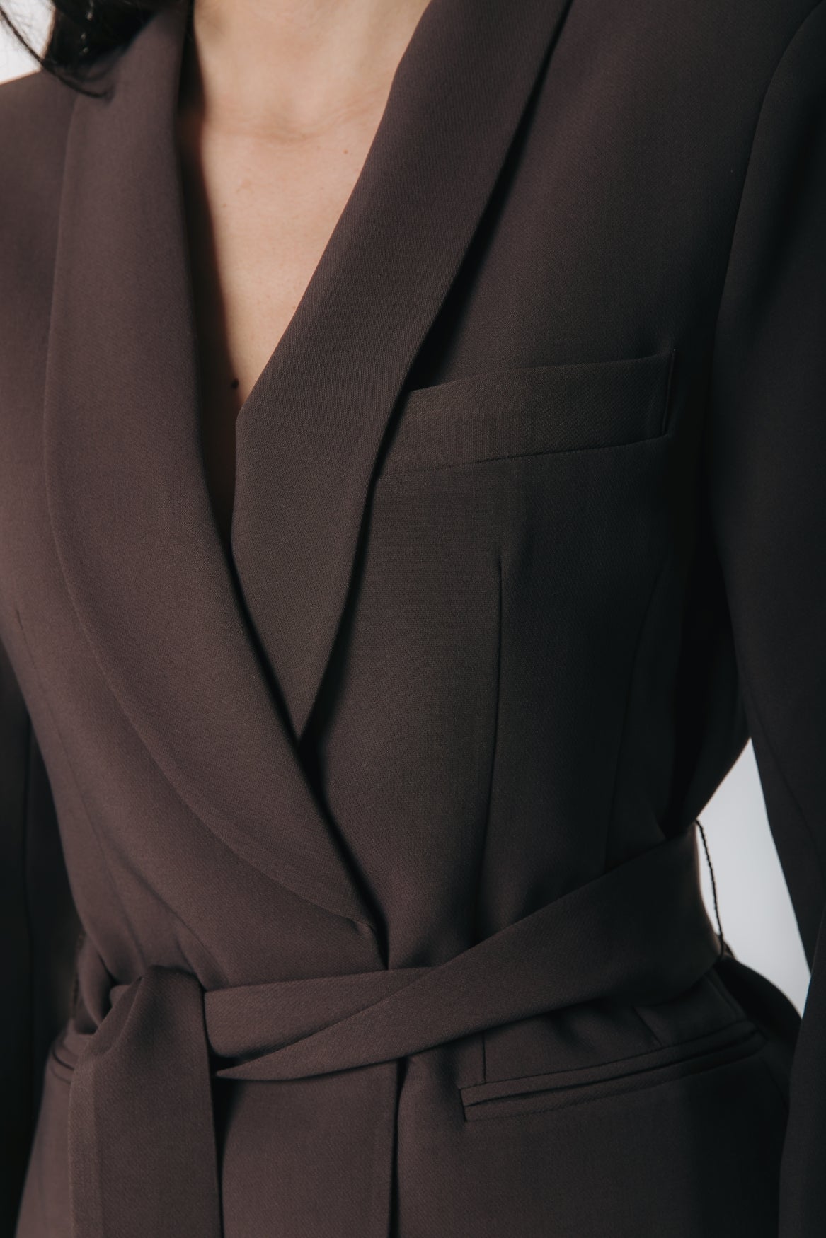 Izzy Uni Blazer mit Gürtel | Braun