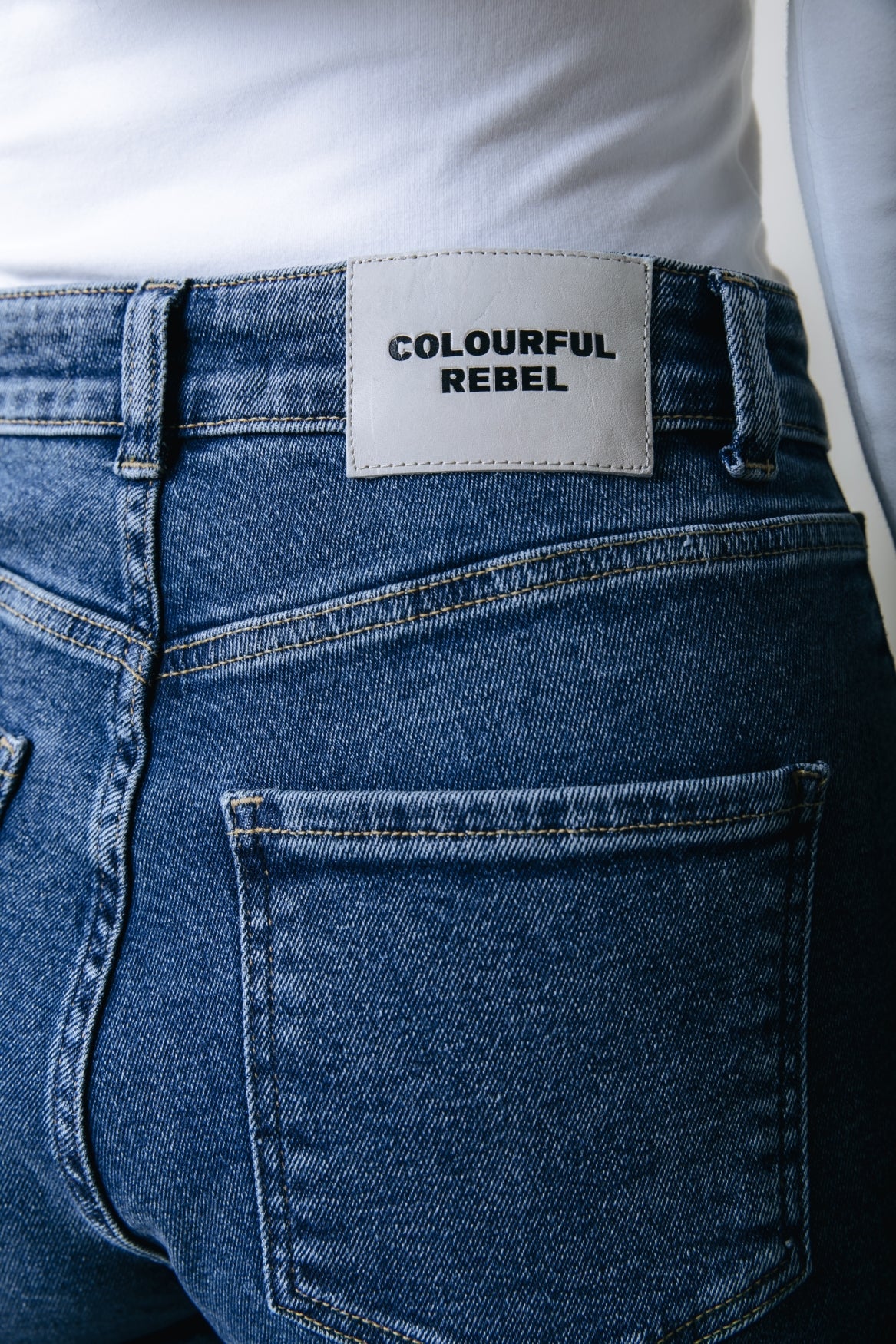 Gaias High Rise Denim | Mid blue denim