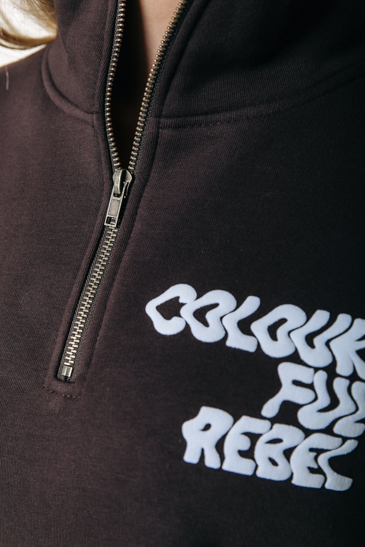 Logo Wave Zip Sweatshirt | Braun