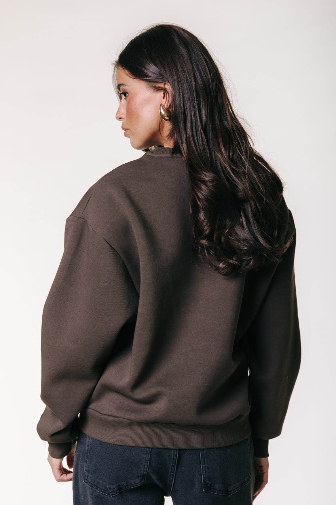 Uni Label Sweatshirt | Dunkelbraun