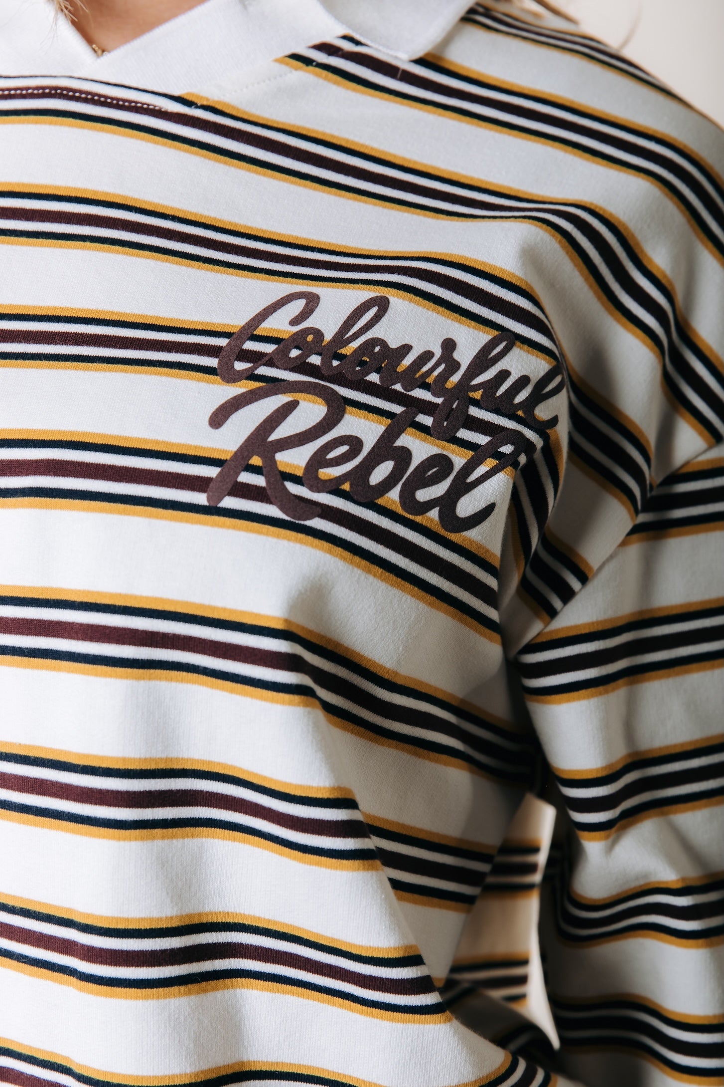 Sport Collar Striped Longsleeve | Off white
