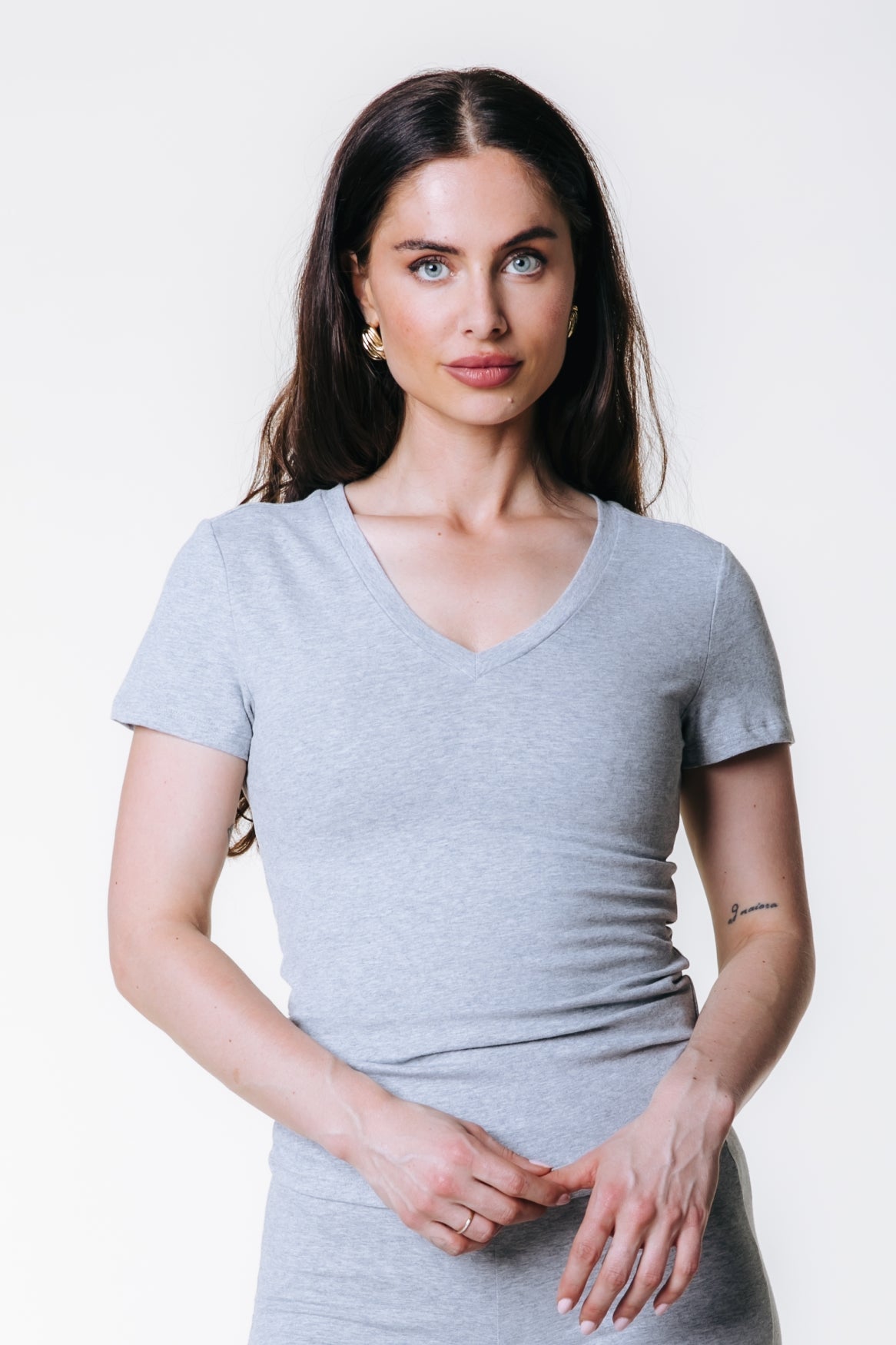 Fitted V-neck T-shirt | Medium grey melange