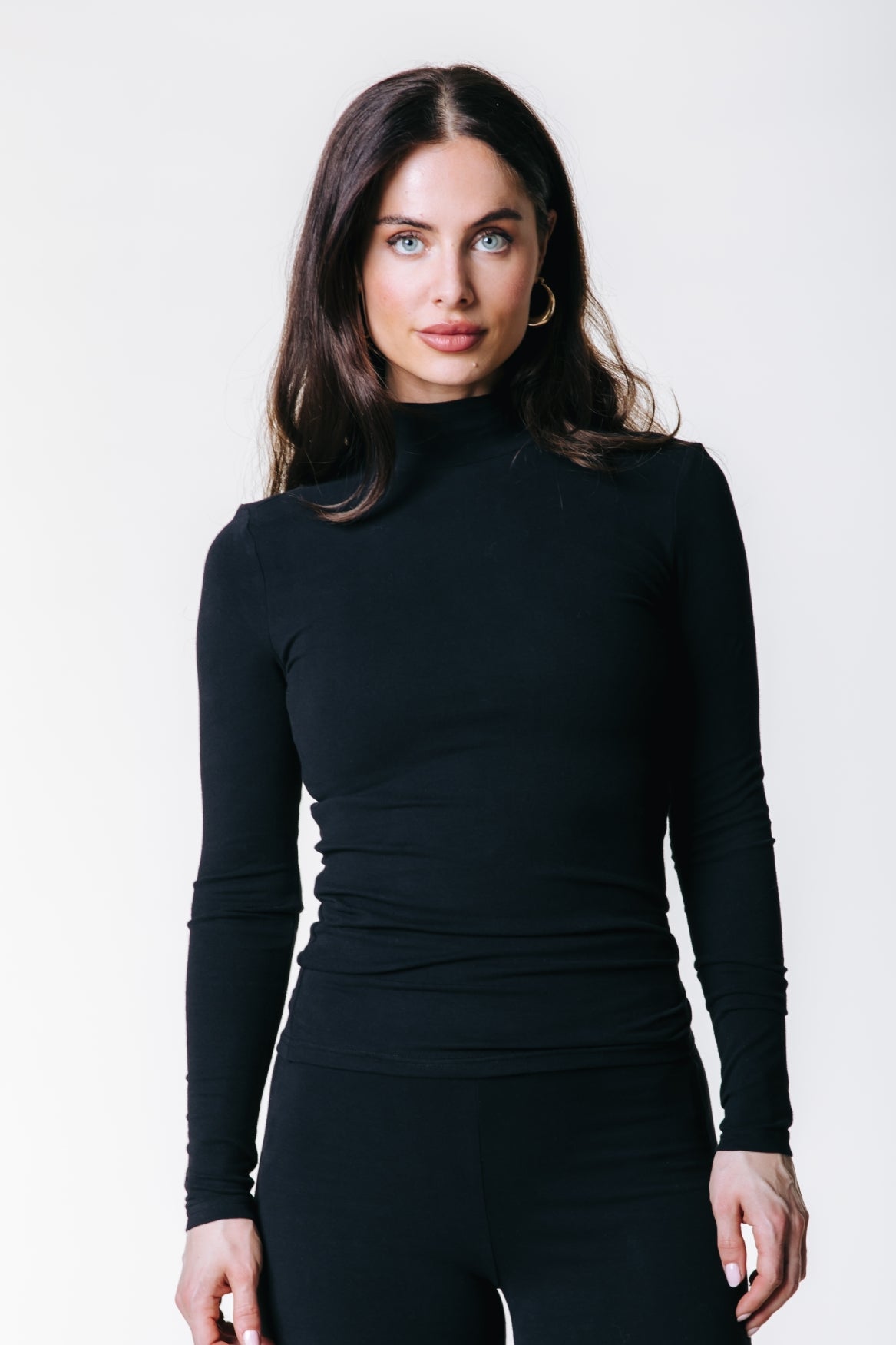 Uni Fitted Turtleneck Top | Black