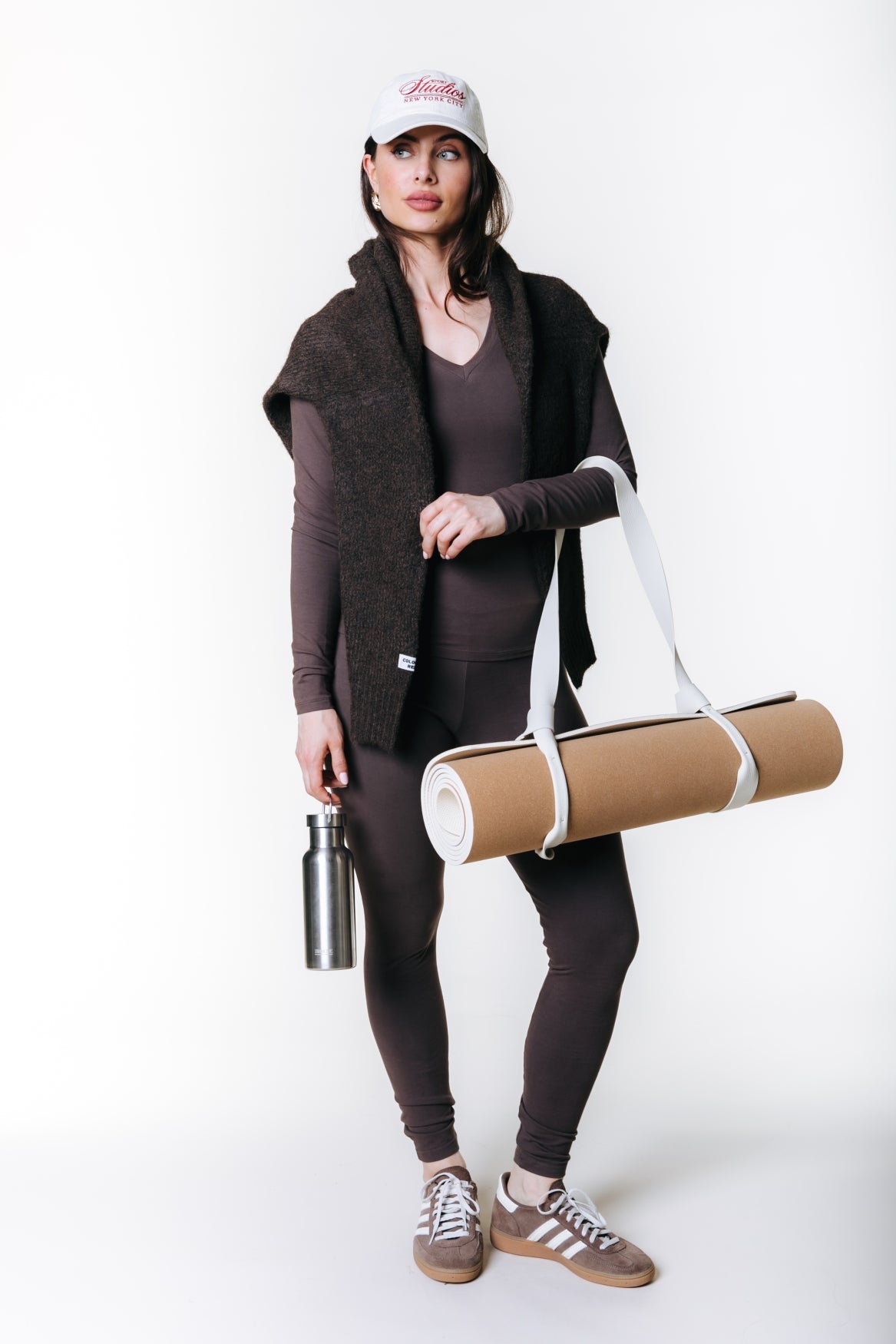 Uni Tailliertes Langarm-T-Shirt mit V-Ausschnitt | Braun