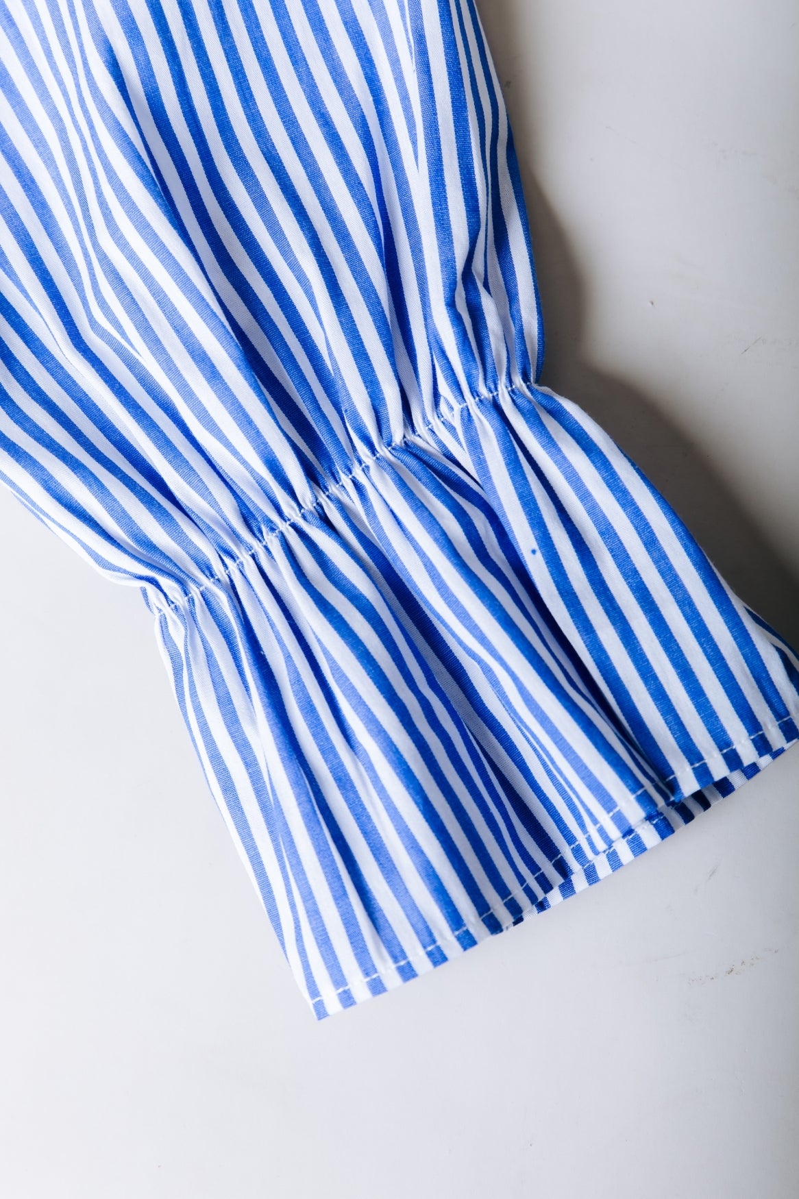 Yaz Contrast Sleeve Top | Dark Navy