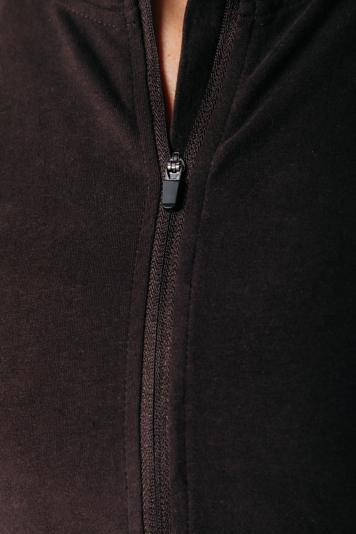 Fitted Full Zip Top | Darkest Brown