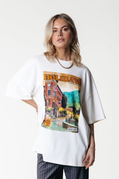 Colourful Rebel Holiday Scenery Tee | Off white 