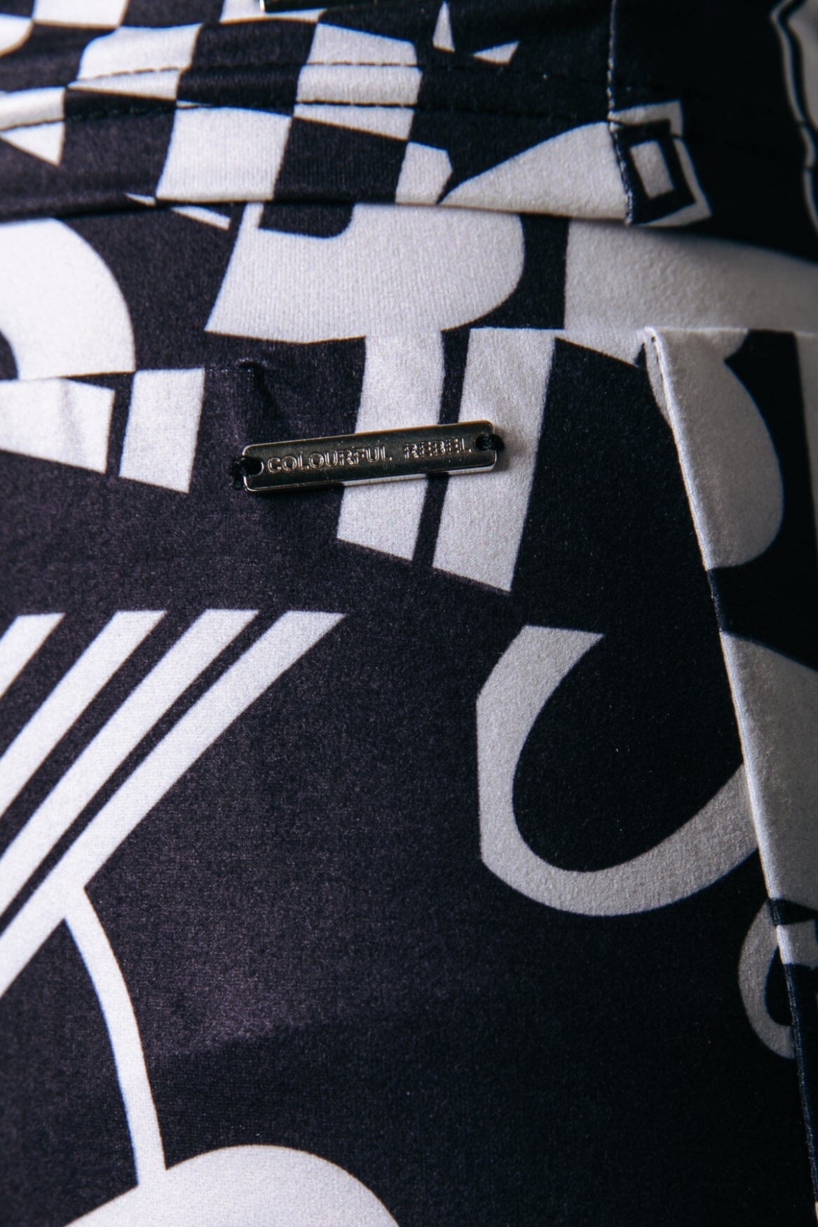 Colourful Rebel Letter Flare | Black/white