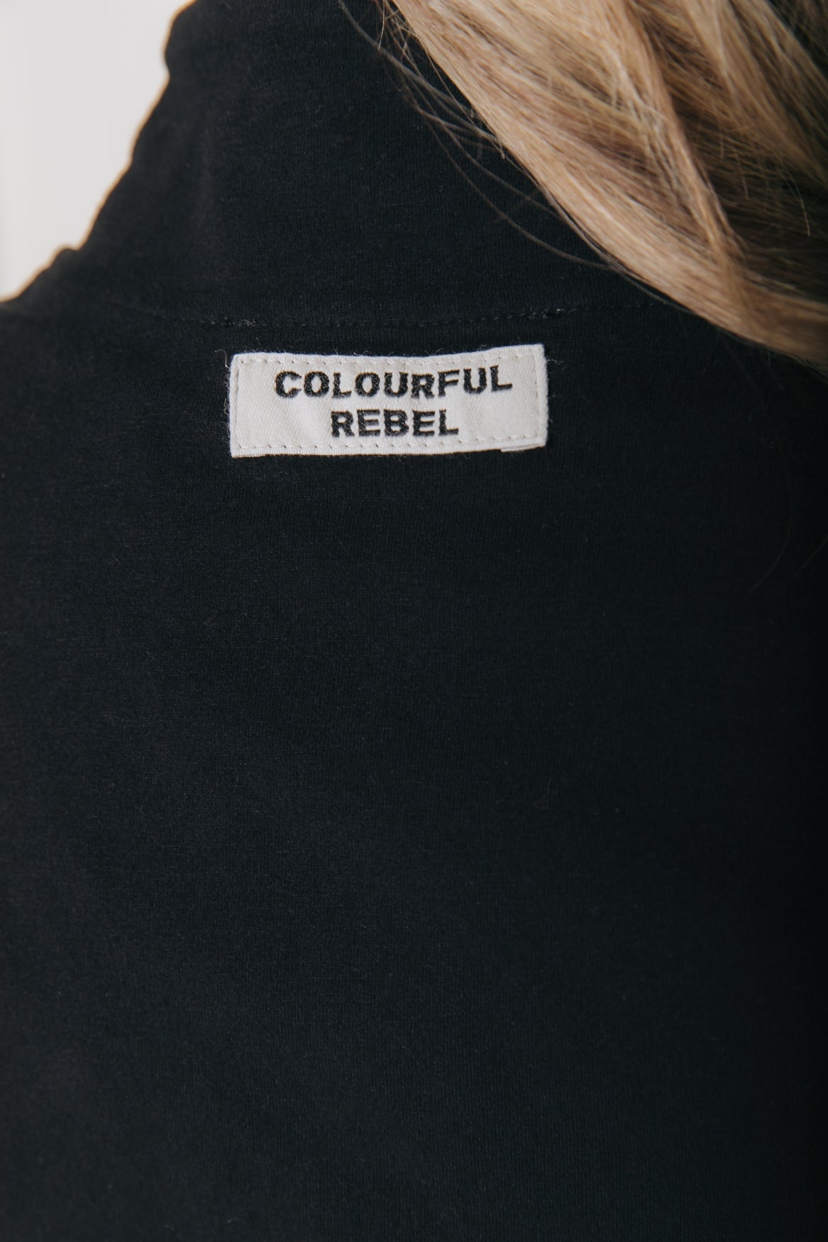 Fitted Full Zip Top | Black