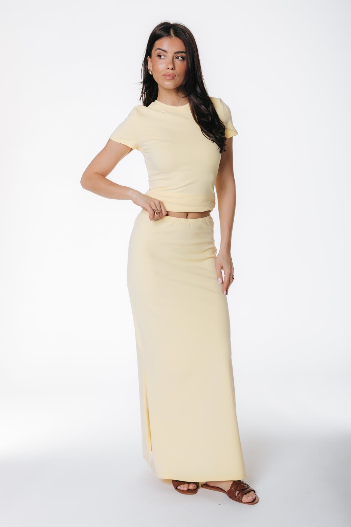 Uni Logo Maxirock mit taillierter Passform | Zartes Gelb