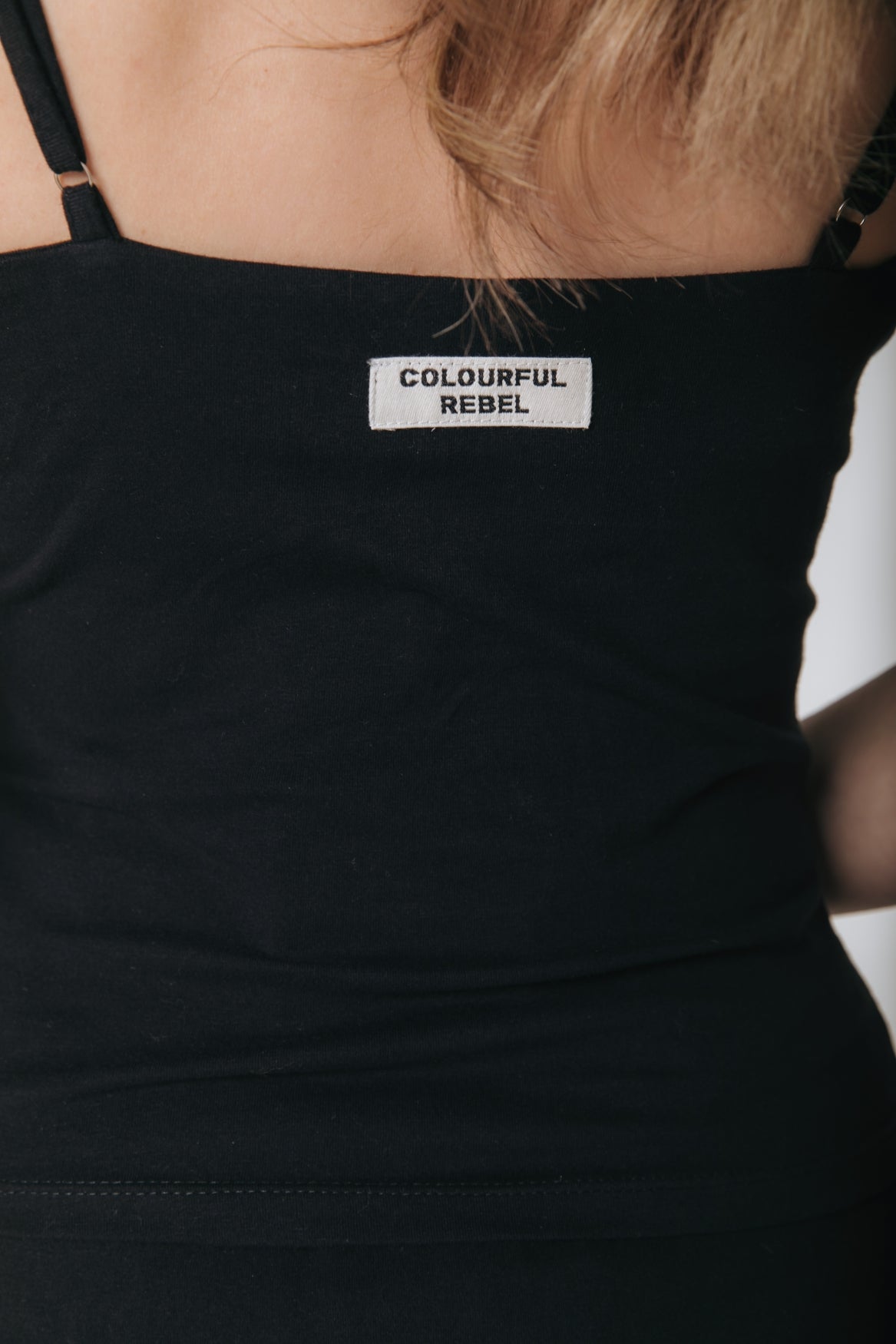 Fitted Strap Top | Black