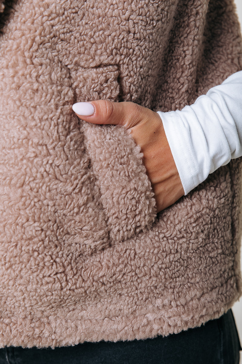 Evi Faux Fur Gilet | Beige