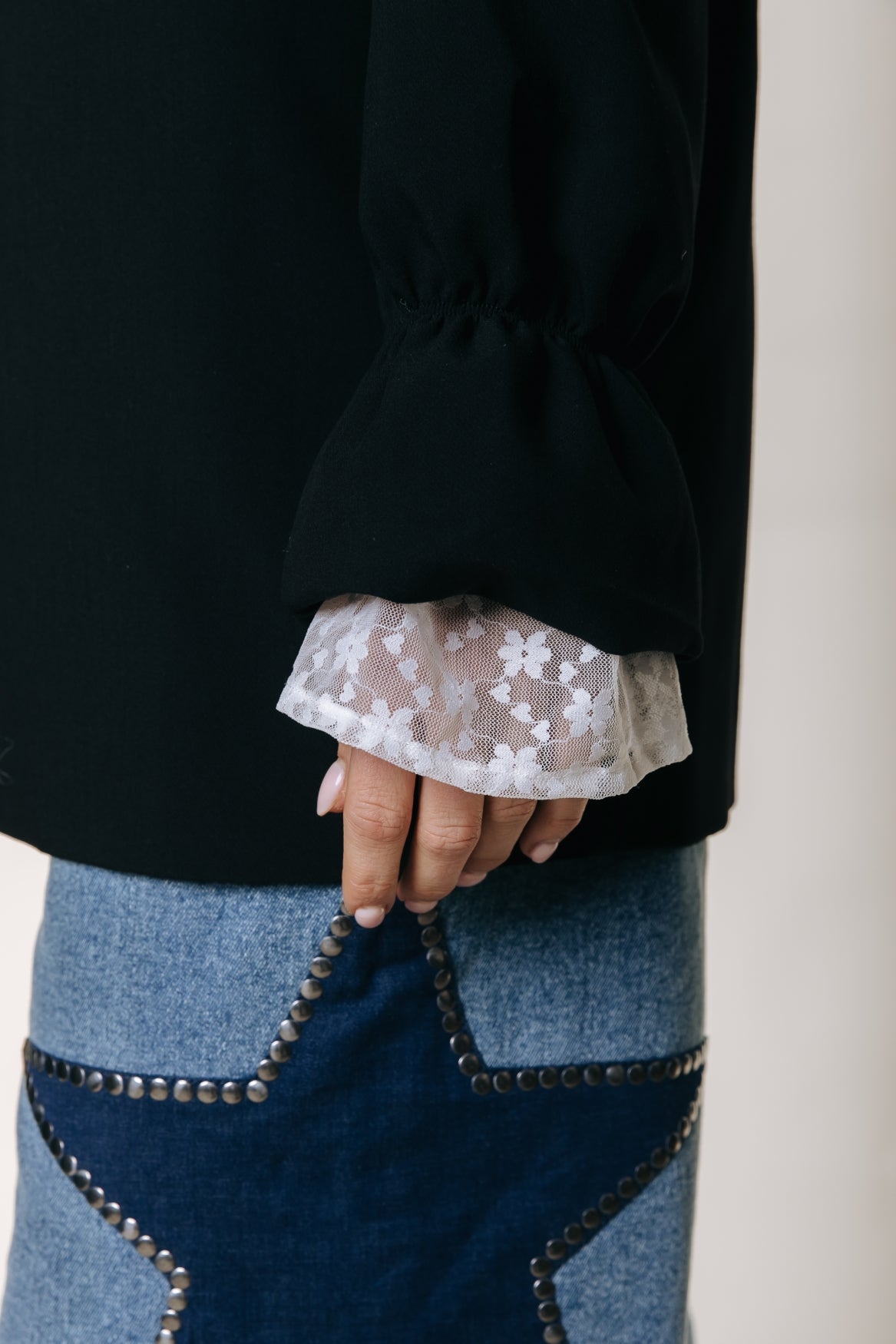 Mimmi Lace Peplum Sleeve Blazer | Black