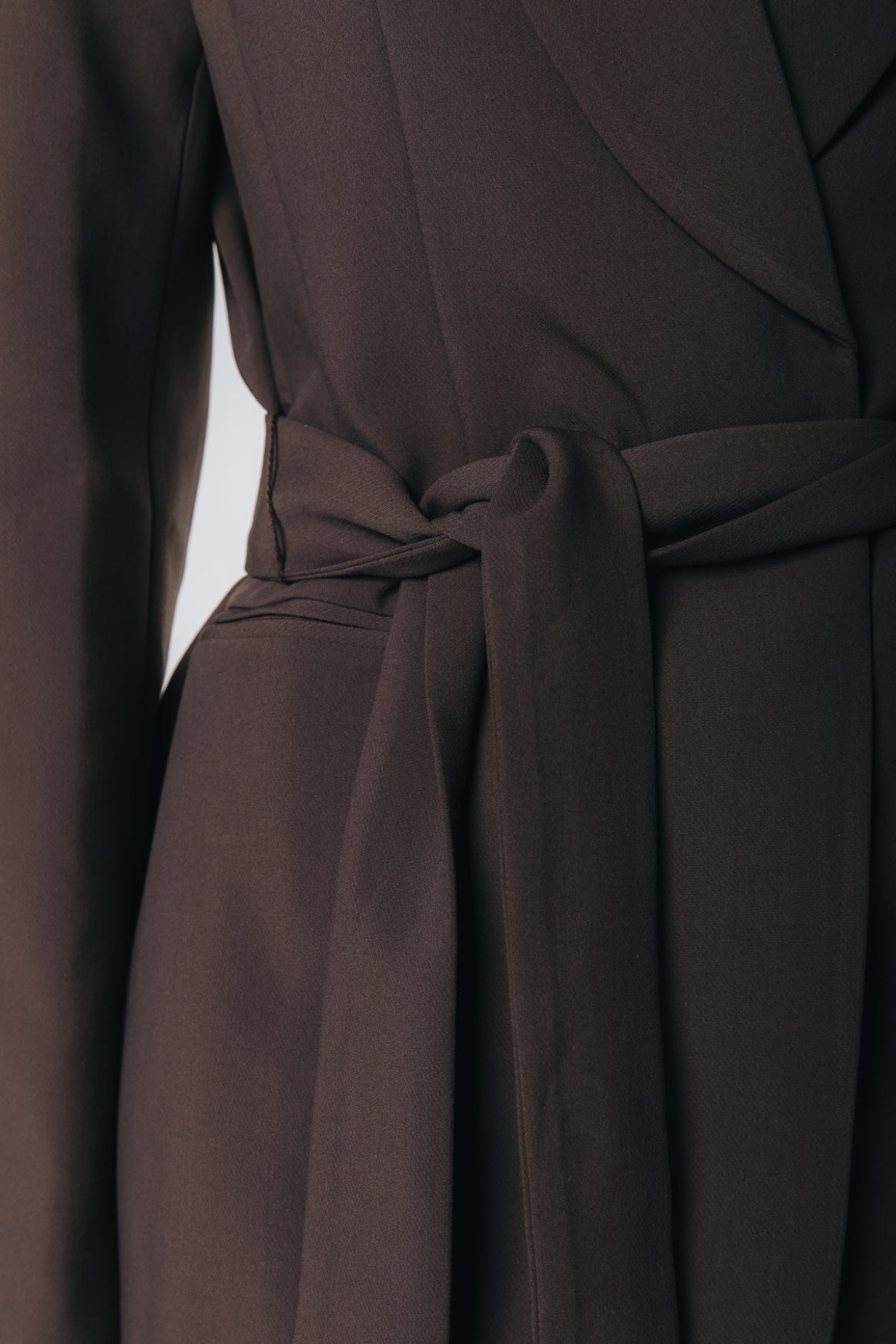 Izzy Uni Blazer mit Gürtel | Braun