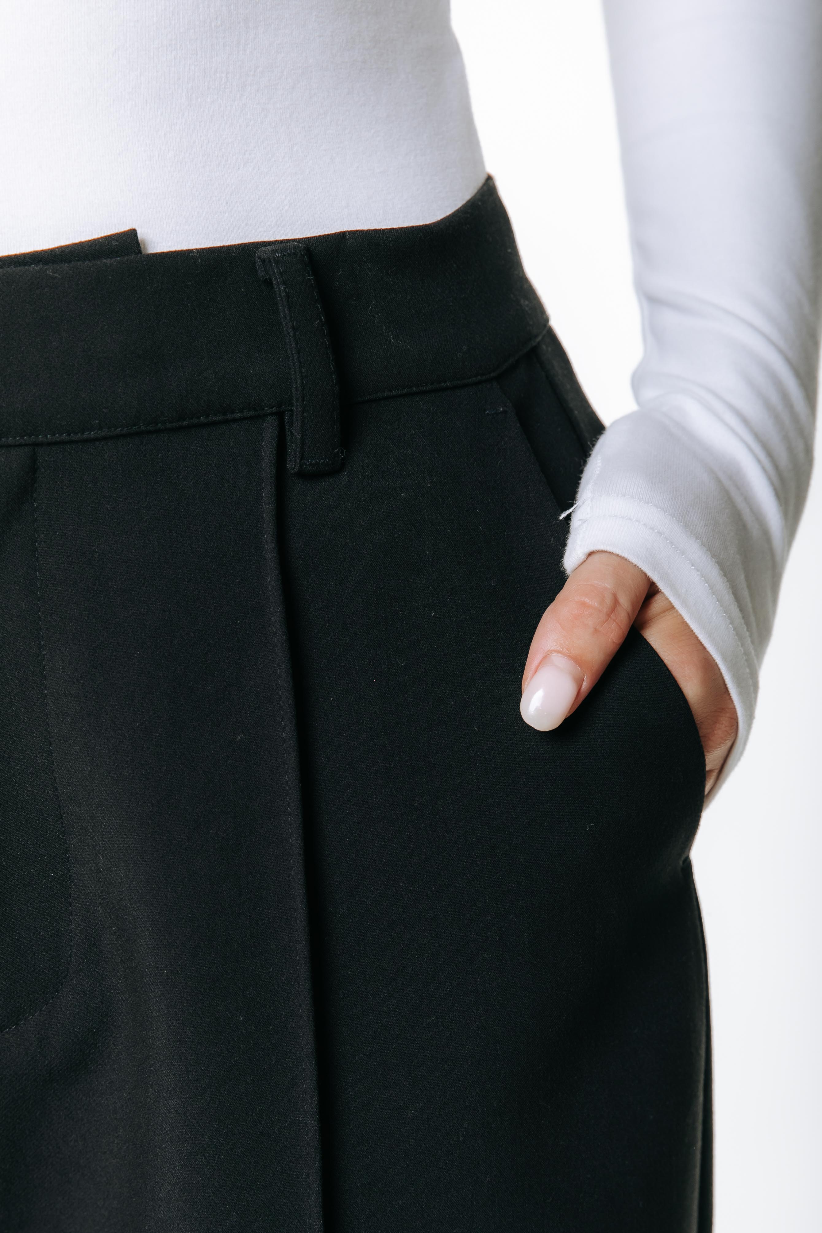 Rus Straight Pants | Black
