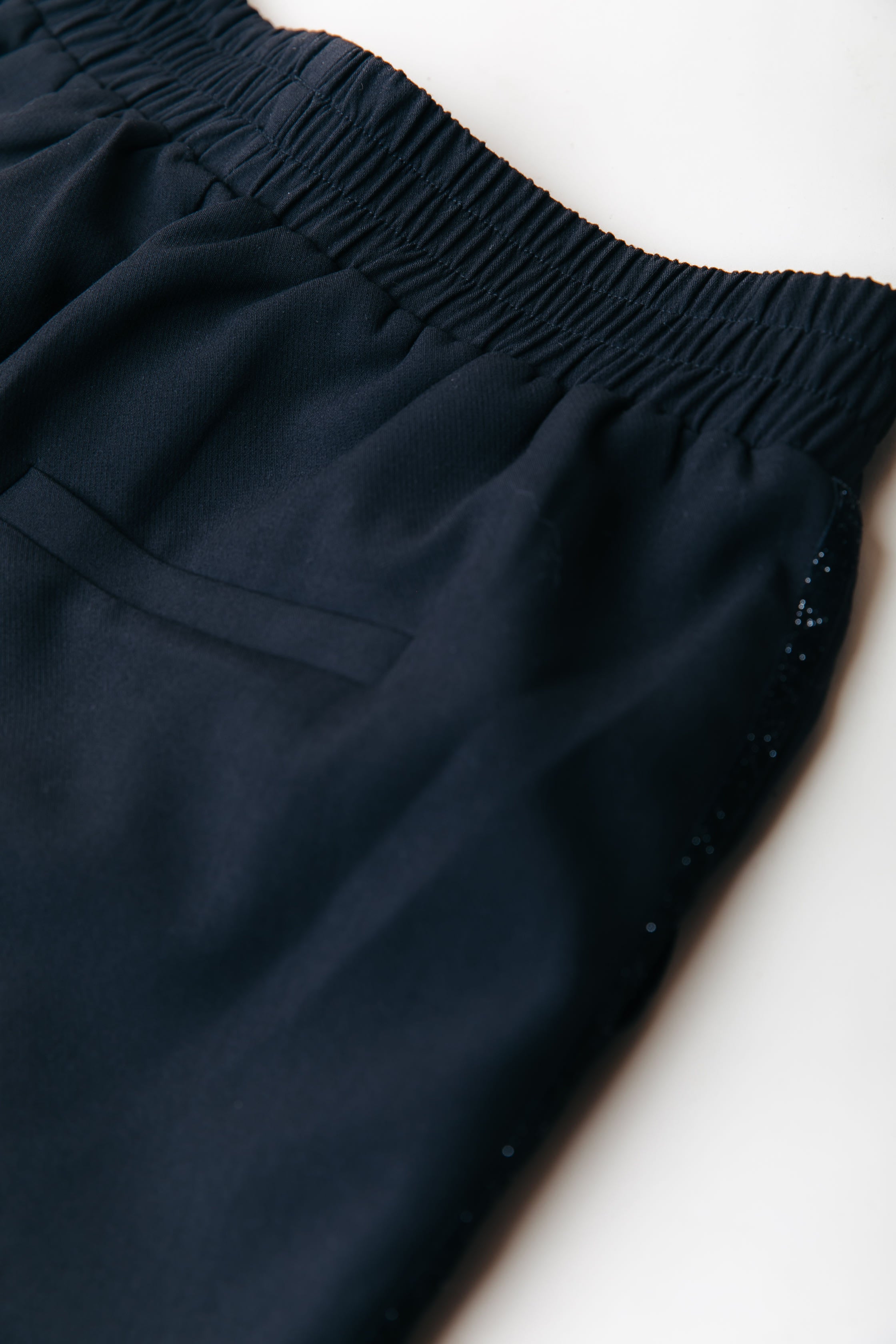 Jiby Pintuck Glitter Pants | Black