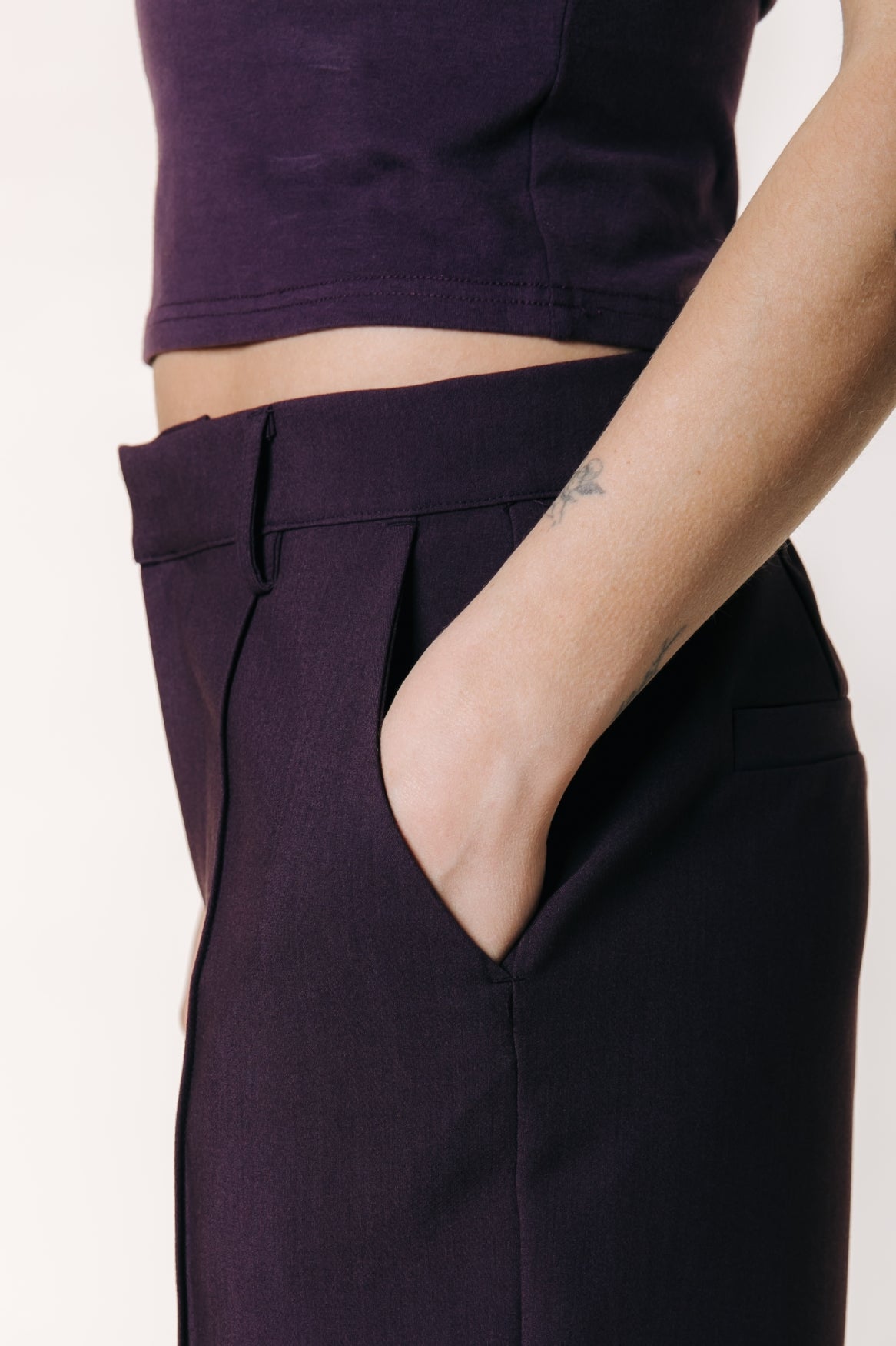 Rus Straight Pants | Dark purple