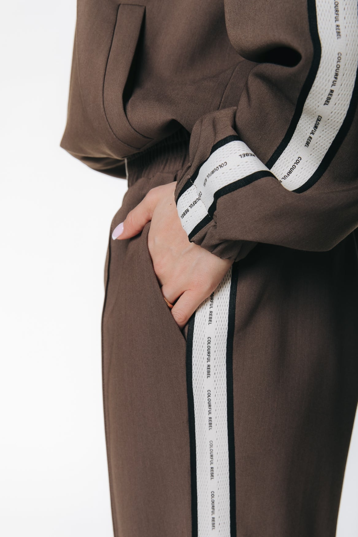 Vella Sport Pants | Brown