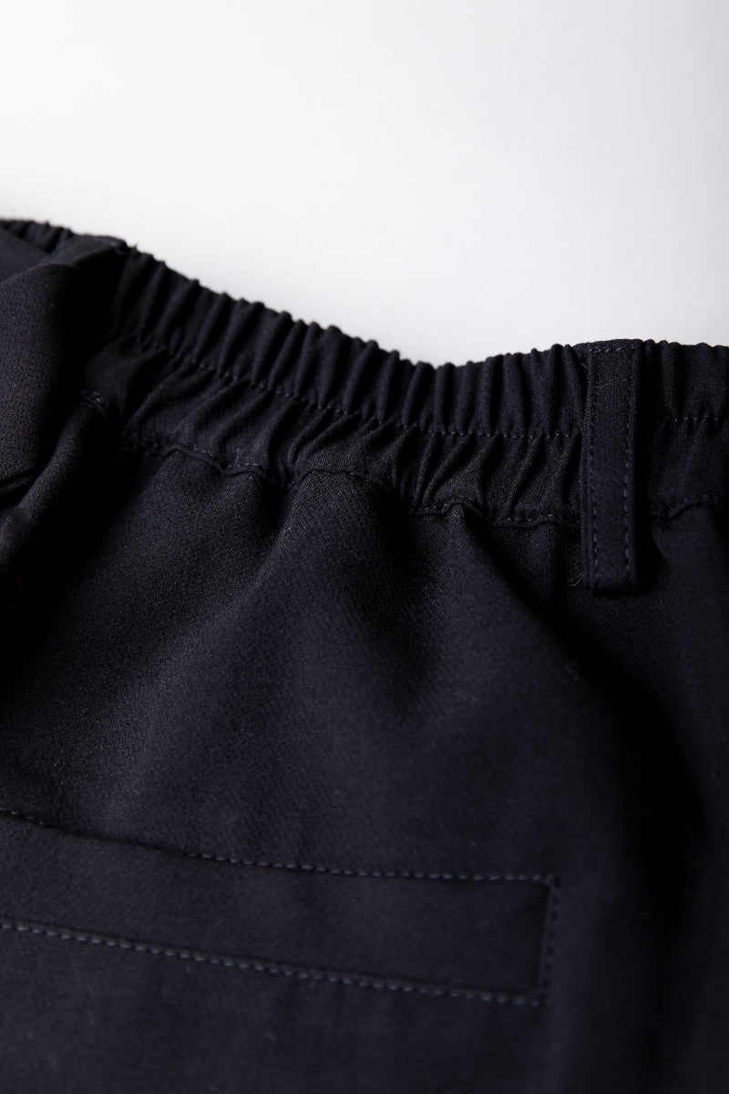 Louas Woven Short | Black