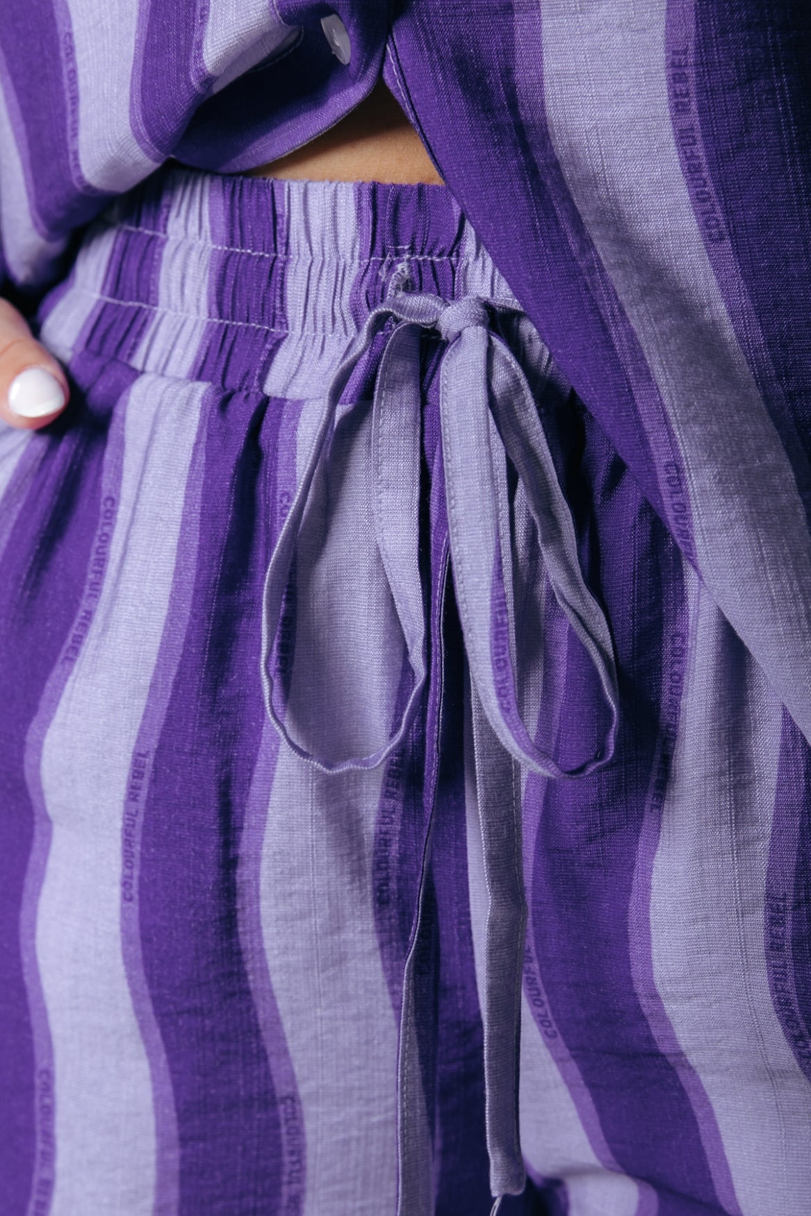 Sensa Wavy Stripe Short | Dark Lavender