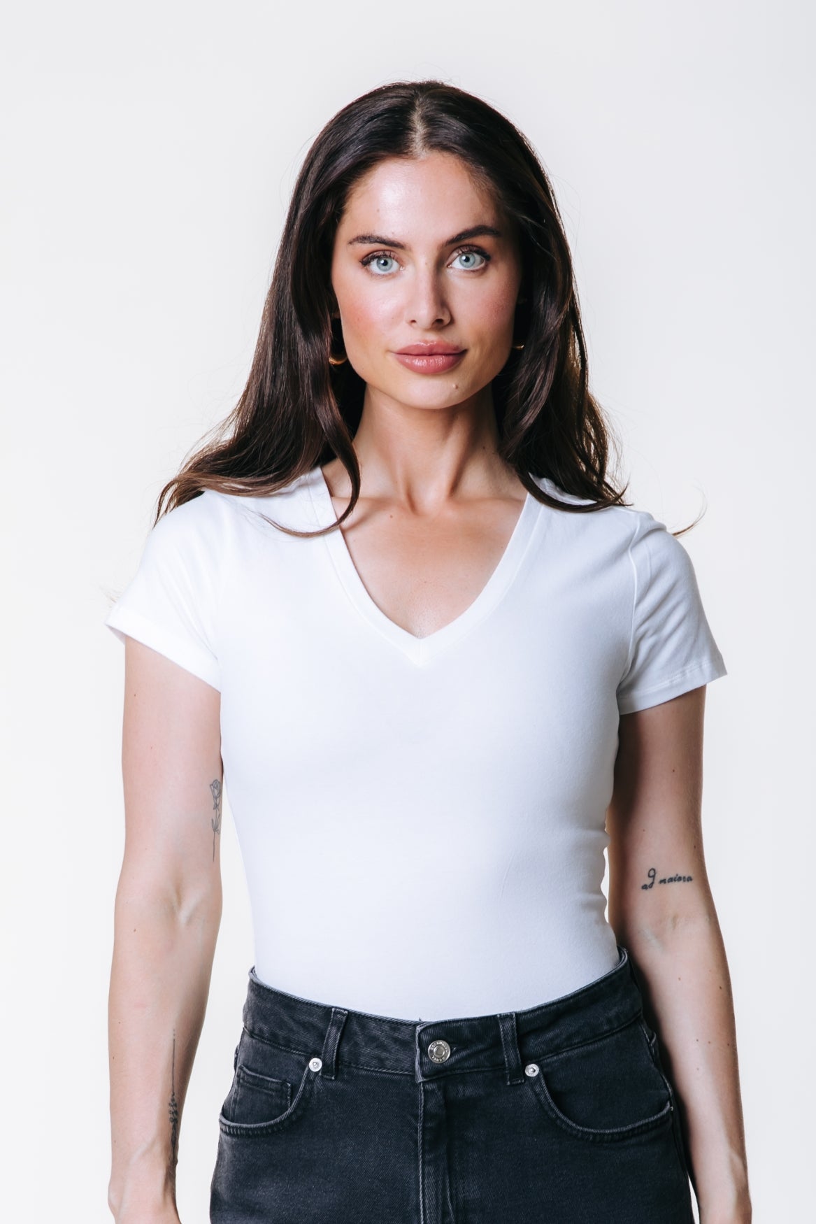 Fitted V-neck T-shirt | Optic white
