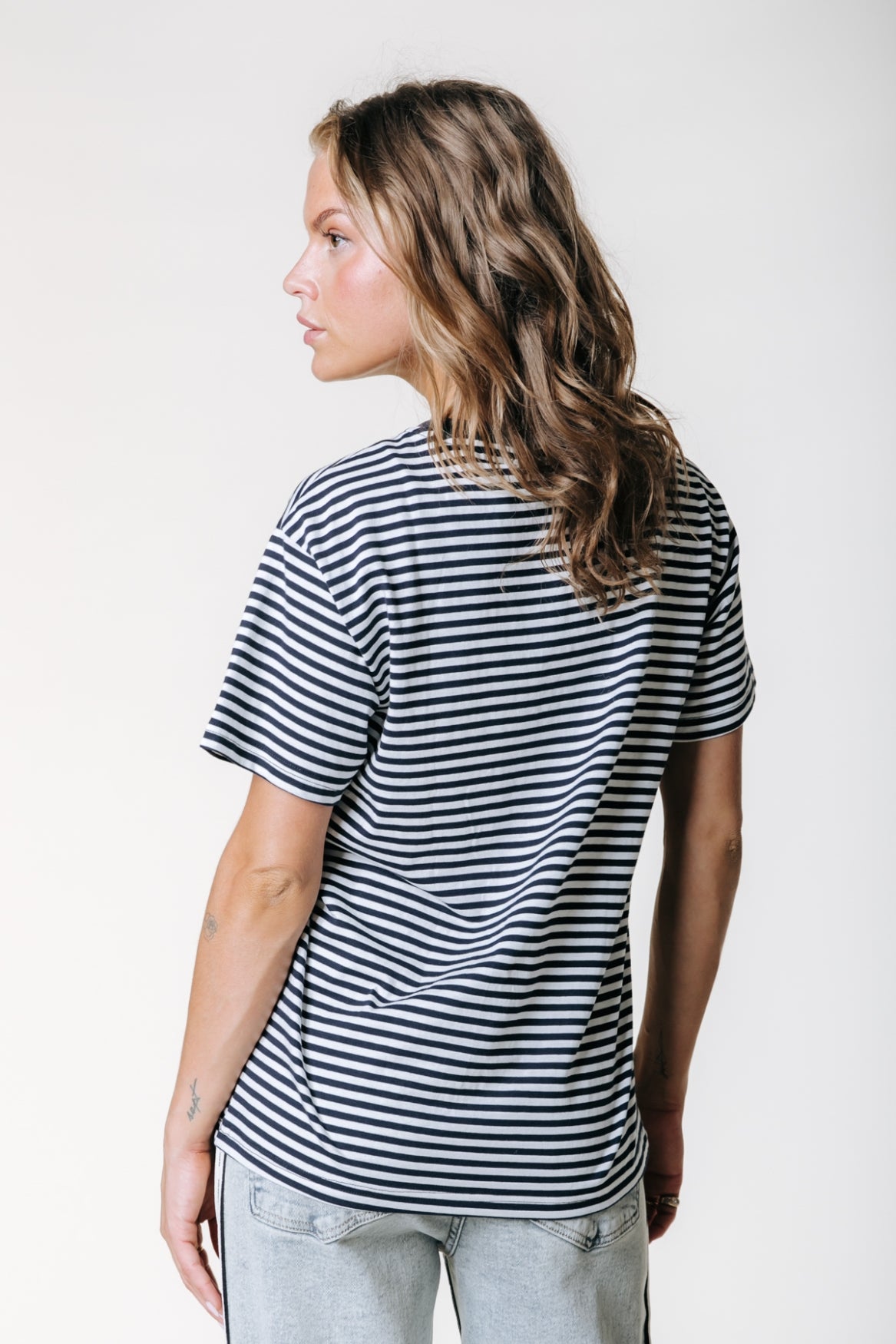 Striped Logo Loosefit Tee | Deep blue
