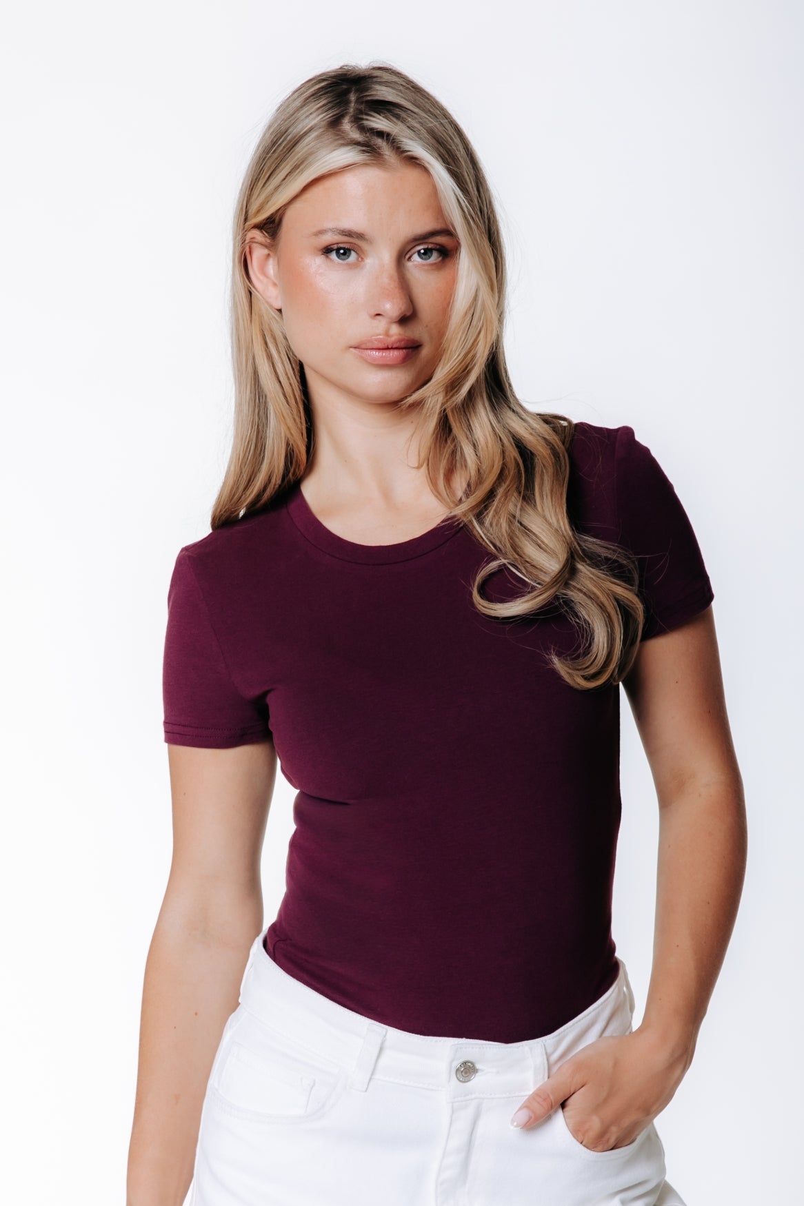Fitted Wideneck T-shirt | Merlot Red