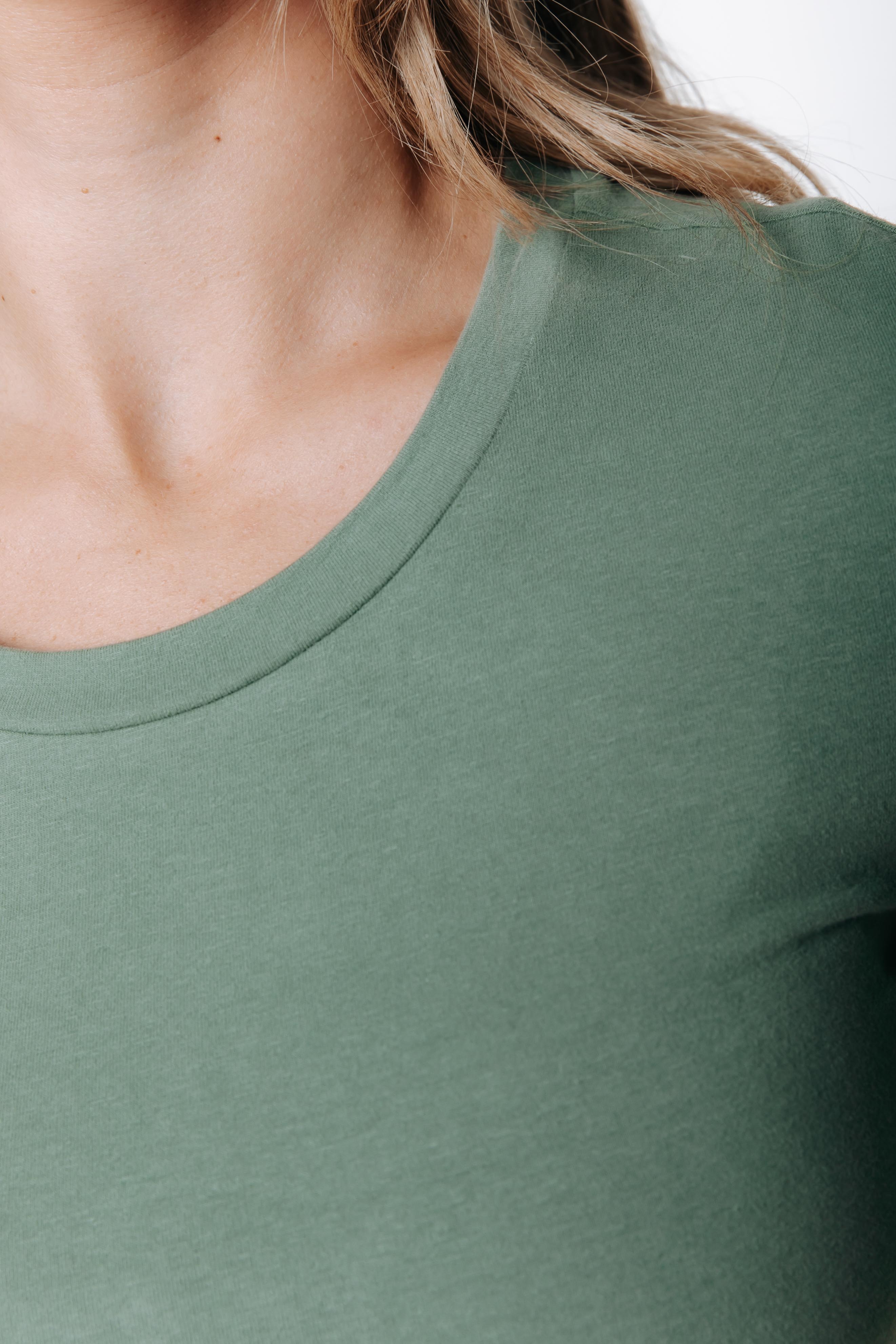 Fitted Wide-Neck T-shirt | Olive Green