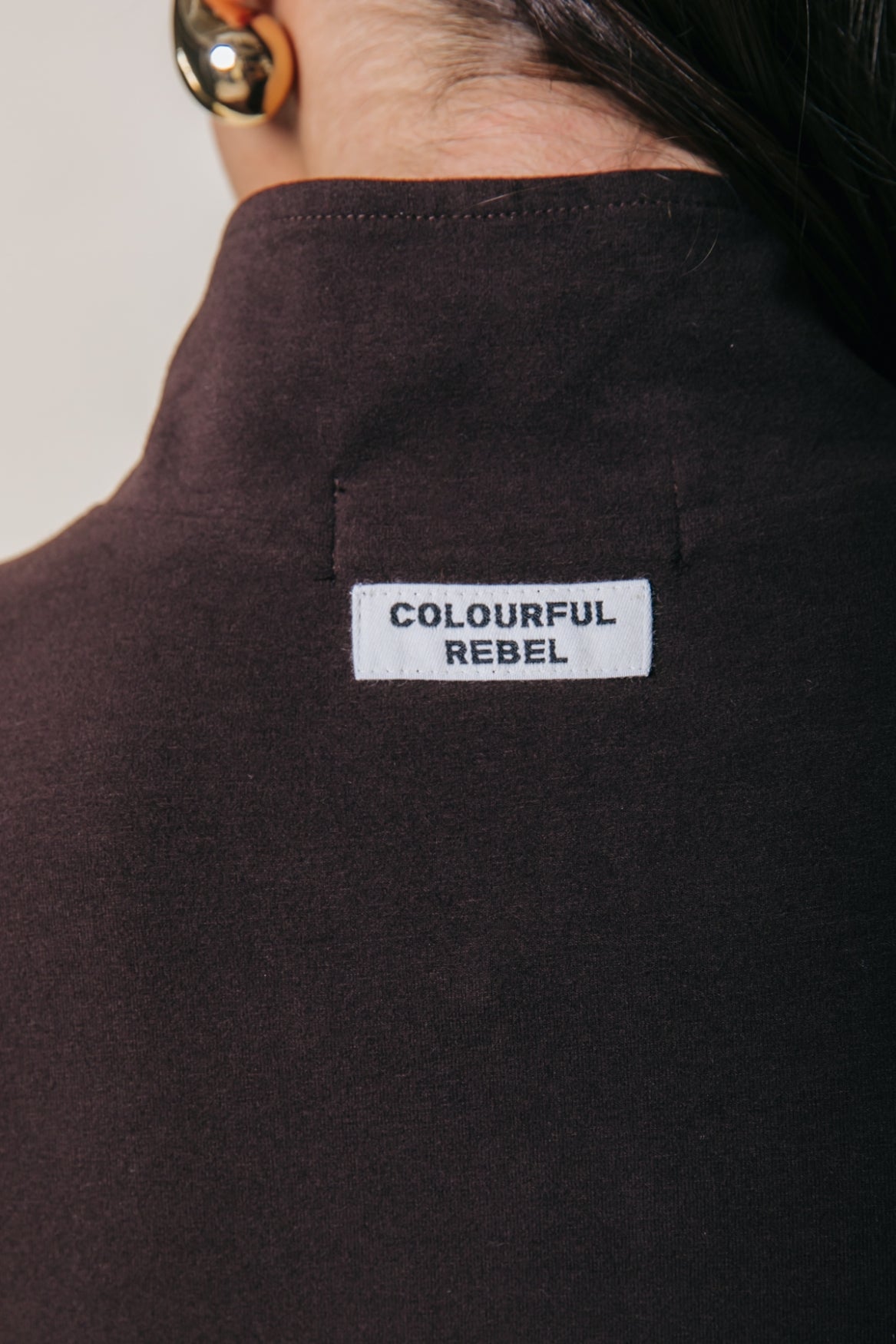 Uni Fitted Zip Top | Darkest Brown