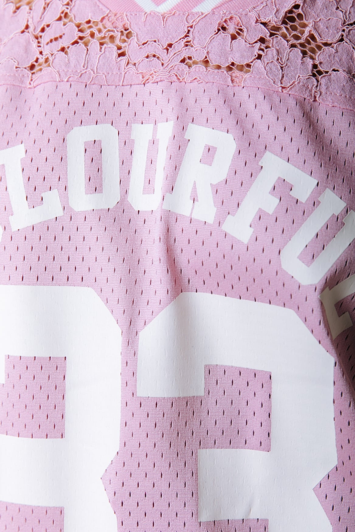 Tayla 33 Football T-shirt | Light pink