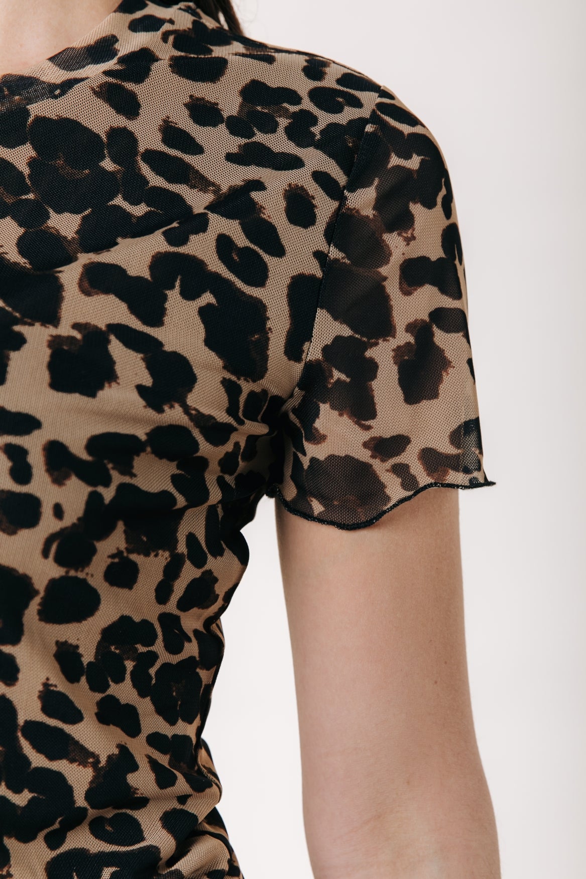 Nina Leopard Mesh Top | Beige