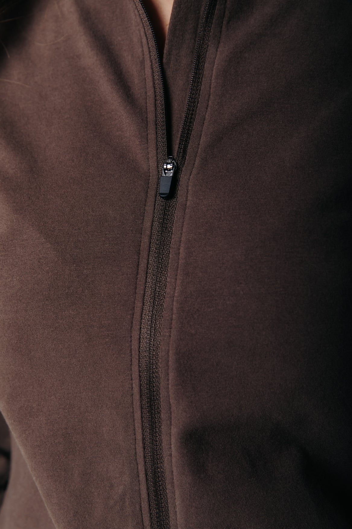 Fitted Full Zip Top | Brown