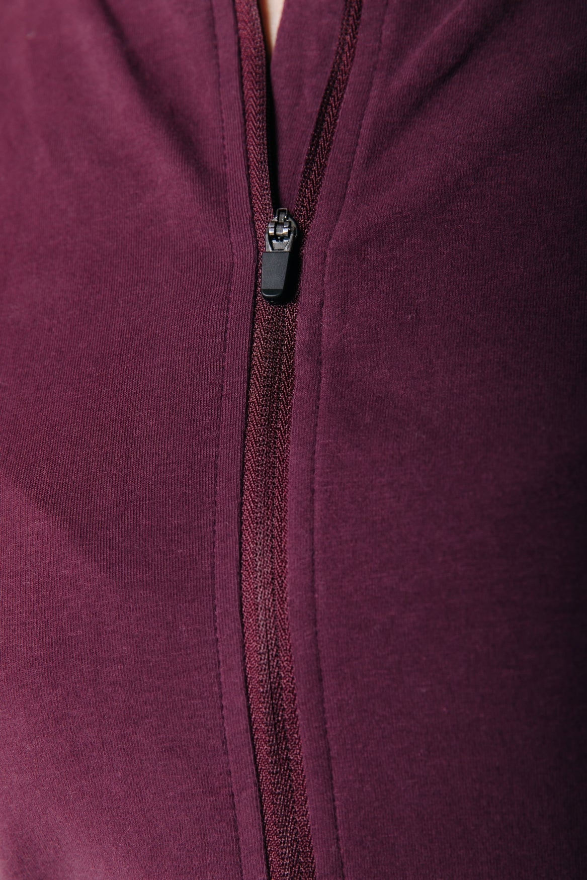 Fitted Full Zip Top | Merlot Red