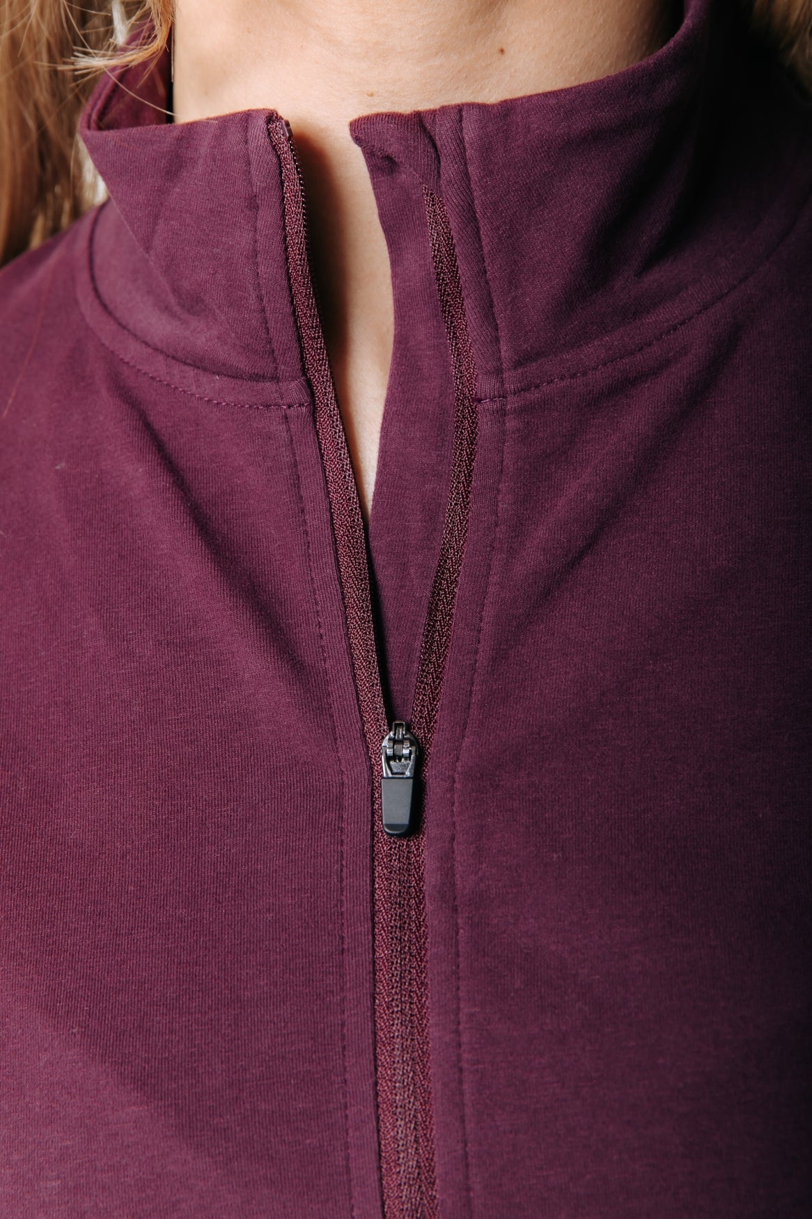 Fitted Full Zip Top | Merlot Red