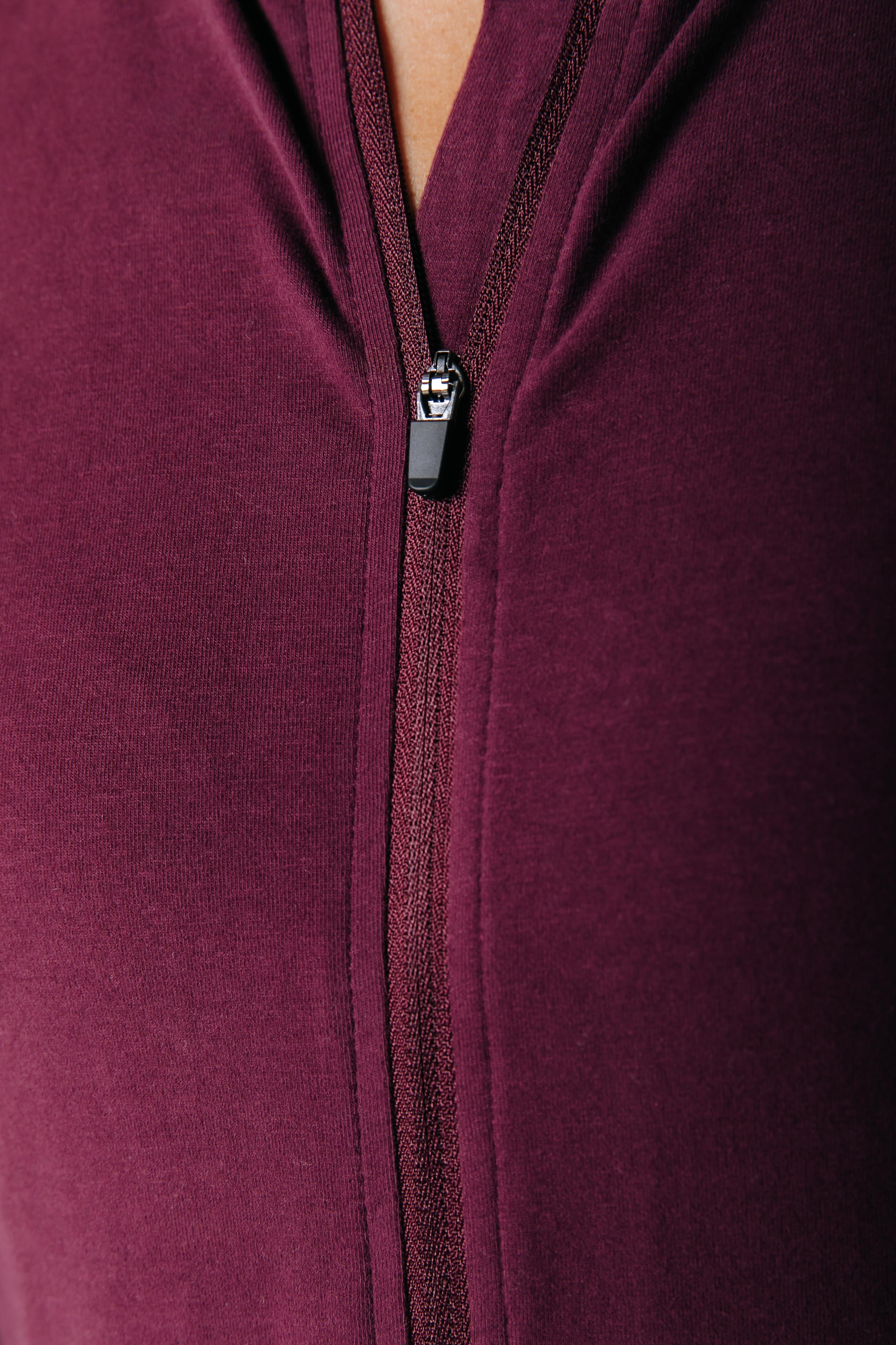 Fitted Full Zip Top | Merlot Red