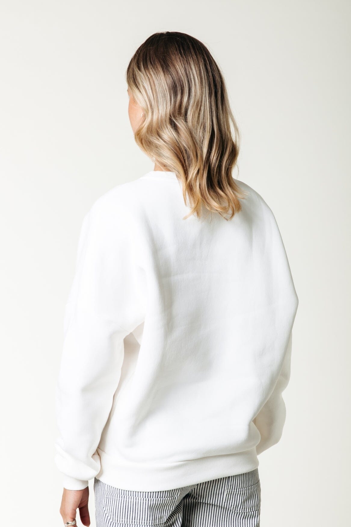 Colourful Rebel Bite The Dust Dropped Shoulder Sweater | Off white 