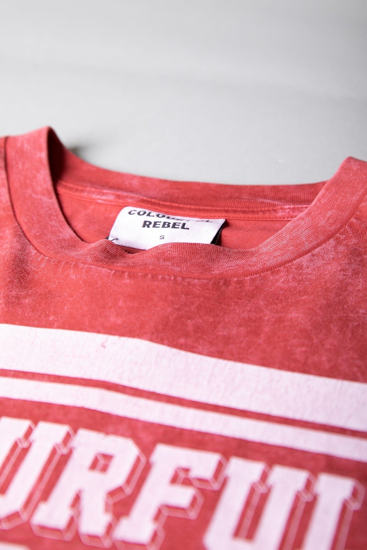 Colourful Rebel Logo Block Acid Wash Loosefit Tee | Racing Red 