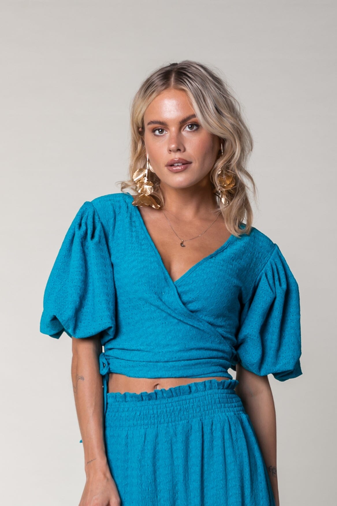 Colourful Rebel Miley Knitted Structure Wrap Top | Dark turquoise 8720867034155