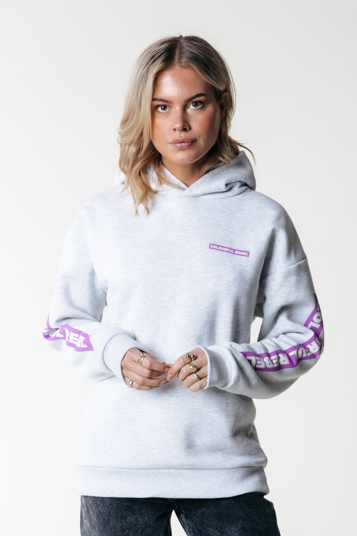 Colourful Rebel Sleeve Logo Clean Hoodie | Light grey melange 8720867028246