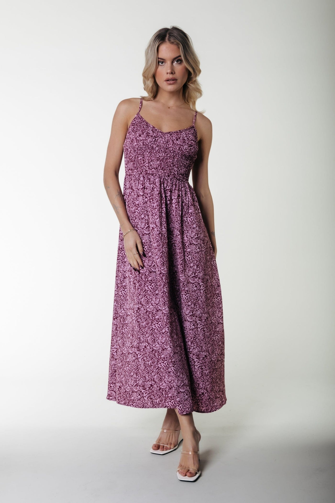 Colourful Rebel Sophie Floral Smock Maxi Dress SL | Medium pink 8720867033059