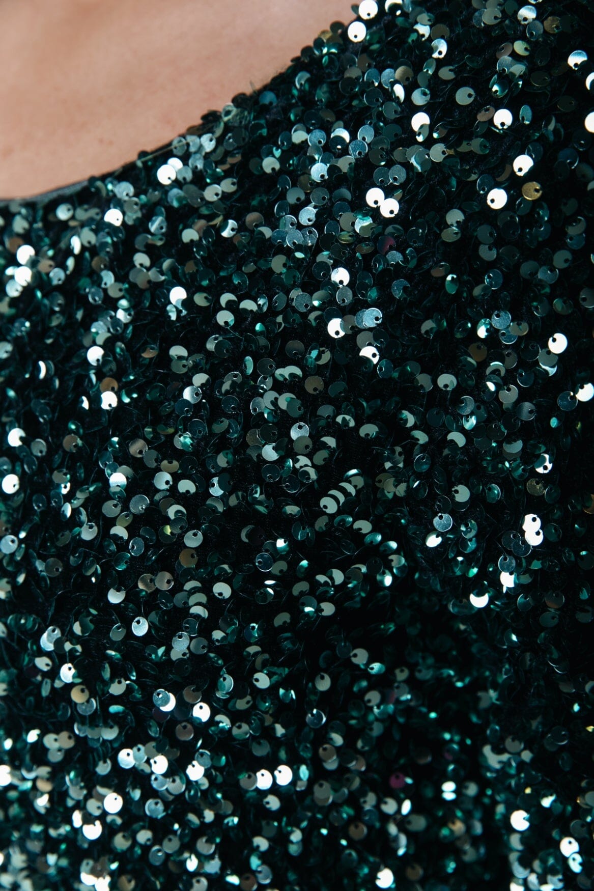 Colourful Rebel Tina Sequins Dress | Scarab green 