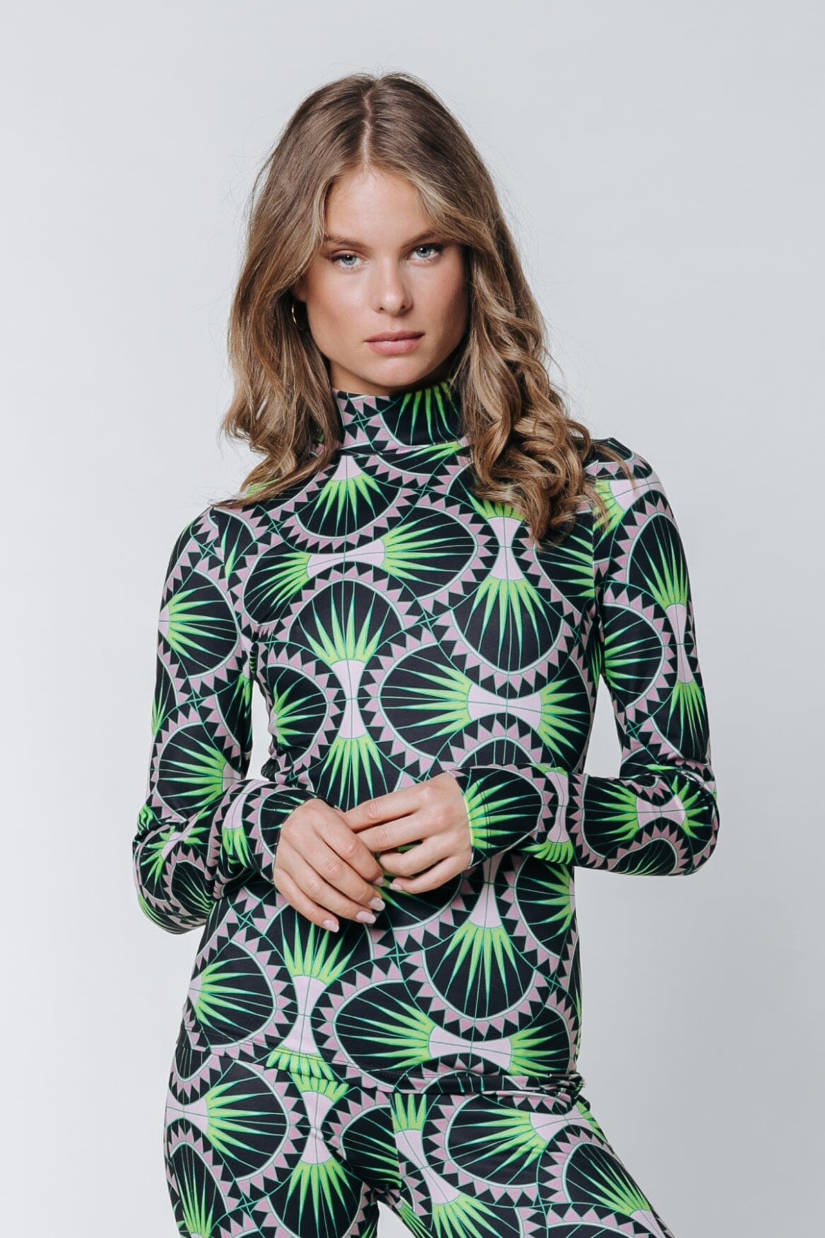 Colourful Rebel Neyo Graphic Peached Turtleneck Top | Bright green 8720603268561