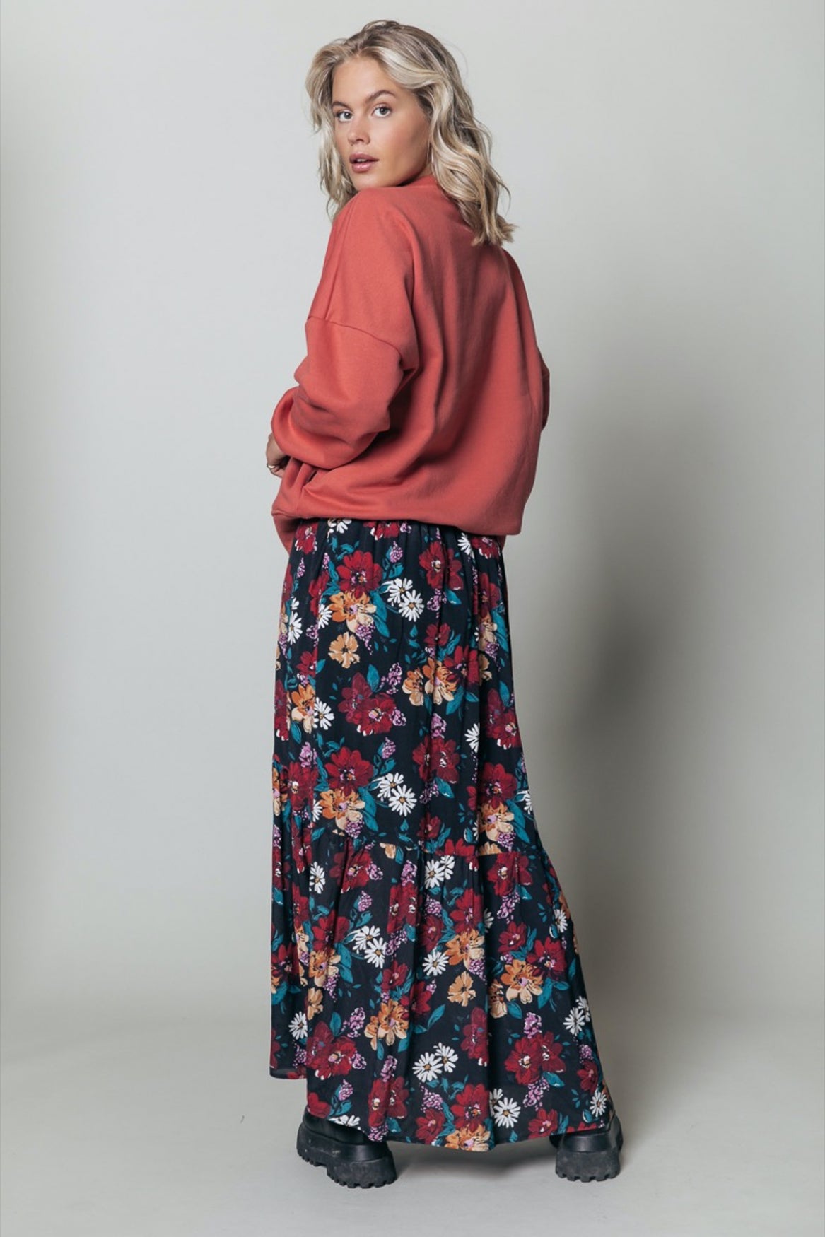 Colourful Rebel Rive Flower Maxi Skirt | Warm red
