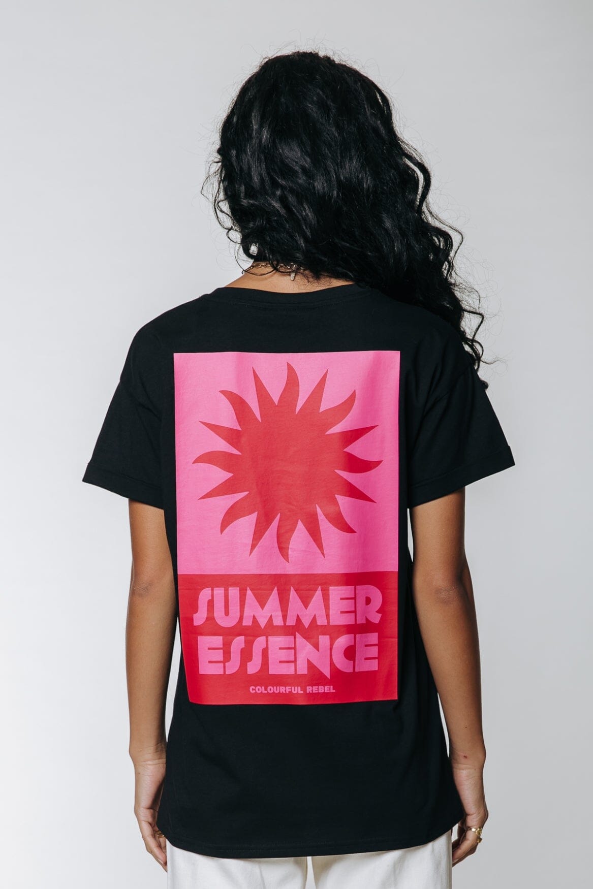 Colourful Rebel Summer Essence Boxy Tee | Black 8720603287463